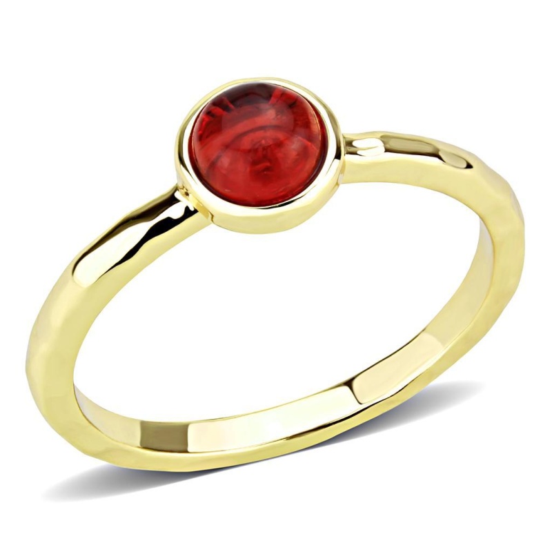 3W1496 - Gold Brass Ring With Synthetic Synthetic Glass In Garnet