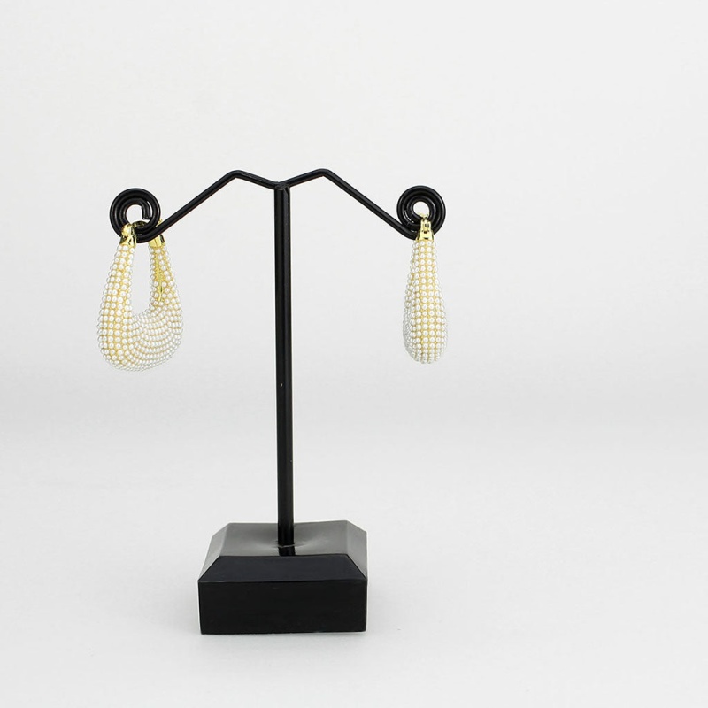 3W1795 - Flash Gold Brass Earring With Synthetic In White - N/a