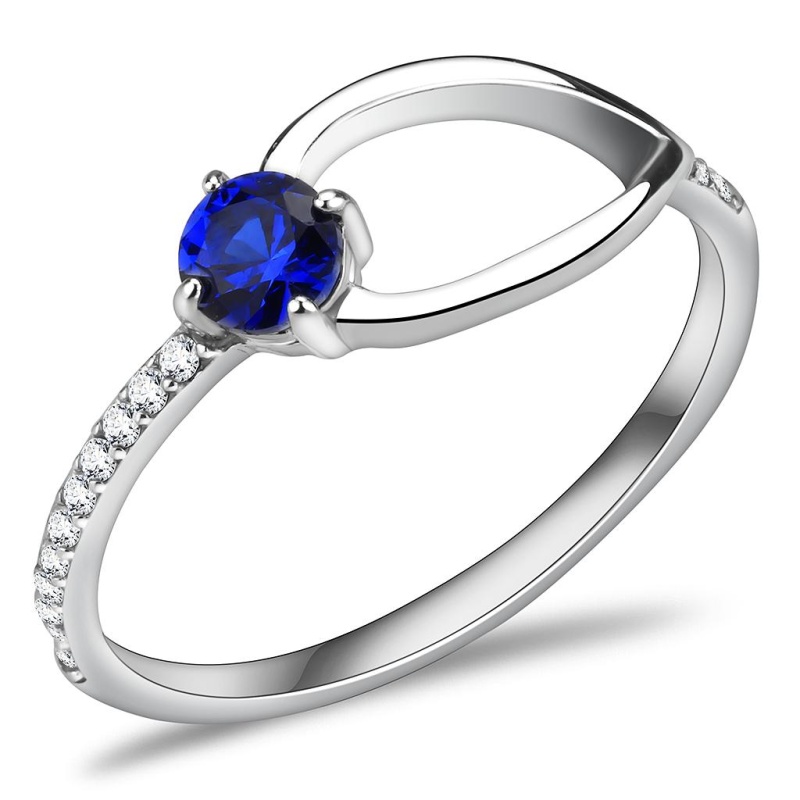 Da121 - High Polished (No Plating) Stainless Steel Ring With Aaa Grade Cz In London Blue