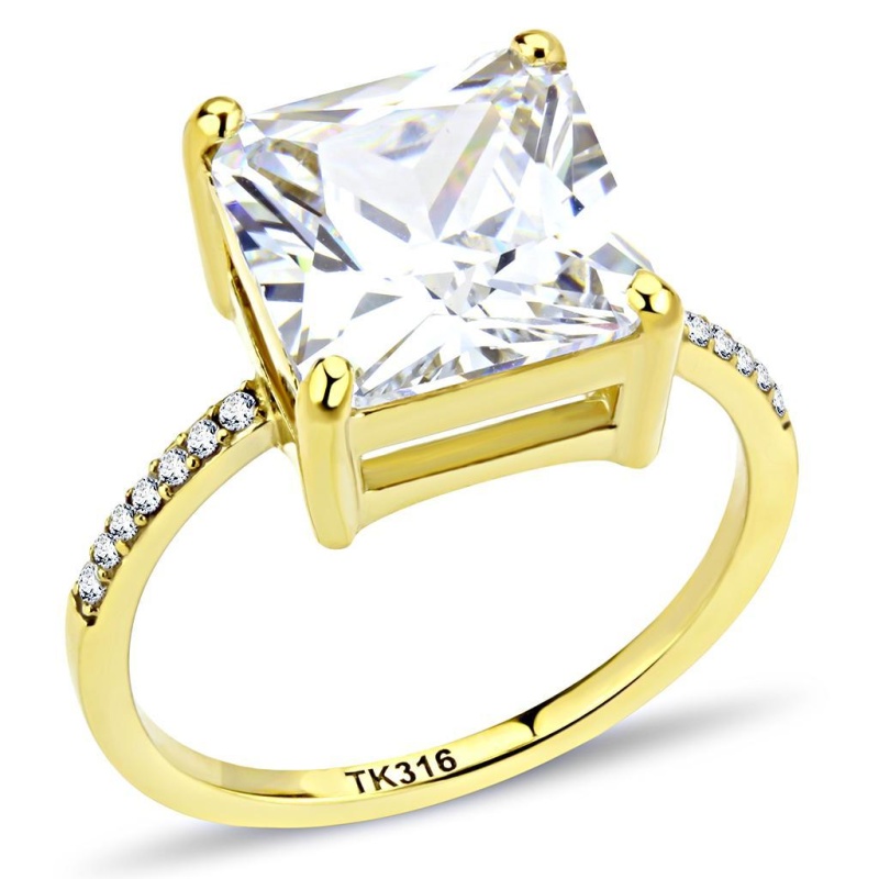 Da172 - Ip Gold(Ion Plating) Stainless Steel Ring With Aaa Grade Cz In Clear