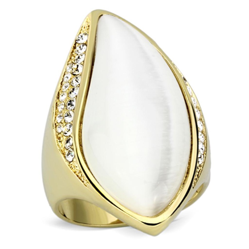 Vl082 - Ip Gold(Ion Plating) Brass Ring With Synthetic Cat Eye In White