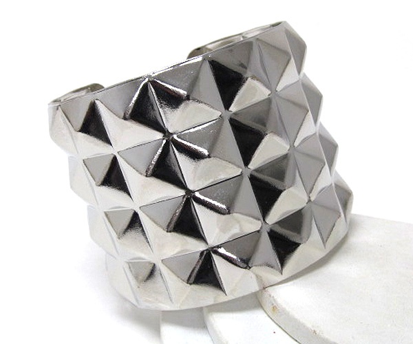 Multi Metal Spike Patern Fashion Metal Cuff Bangle