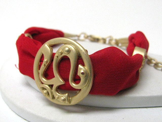 Om Round Buckle Scarf Bracelet