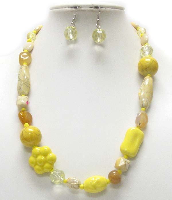 Mixed Ceramic Stone Link Necklae Earring Set