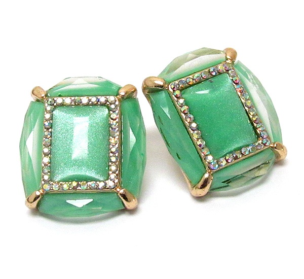 Crystal Deco On Facet Acrylic Stone Stud Earring