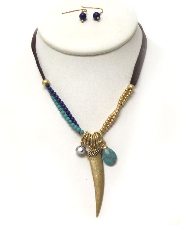 Metal Horn Charm Necklace Set
