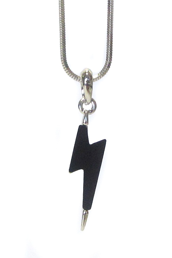 Made In Korea Whitegold Plating Mother Of Pearl Lighting Flash Pendant Necklace