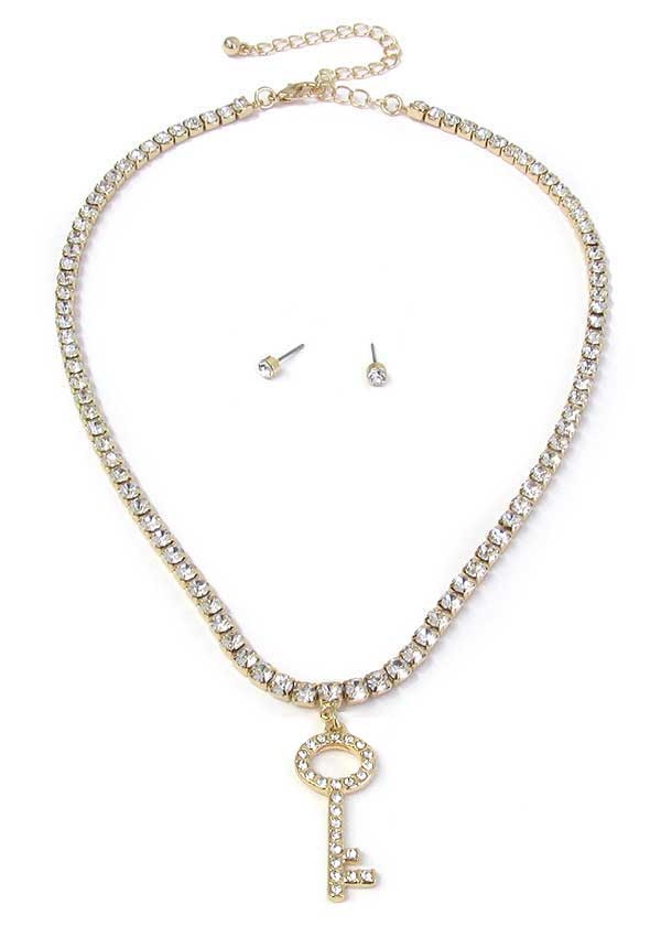 Crystal Key Pendant And Crystal Chain Necklace Set