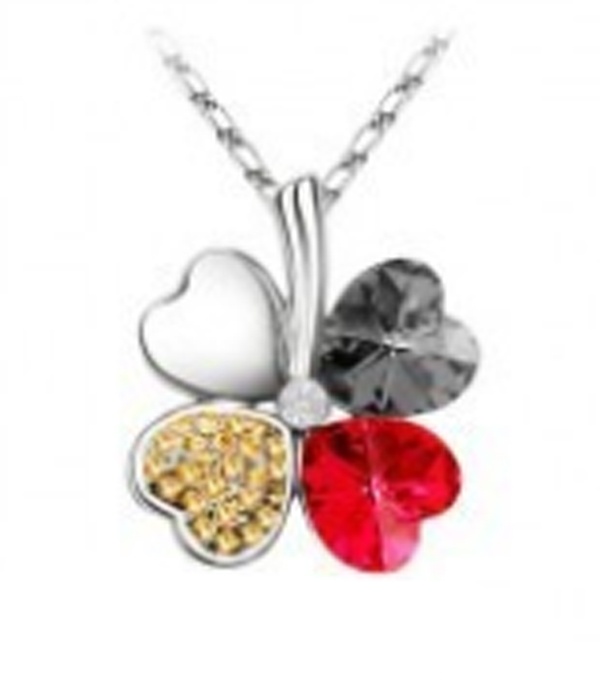 Crystal 4 Leaf Clover Pendant Necklace
