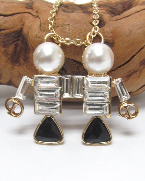 Pearl And Crystal Zodiac Pendant Necklace - Capricorn