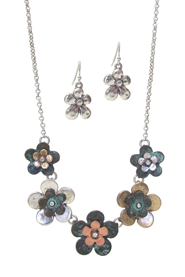 Multi Flower Link Necklace Set