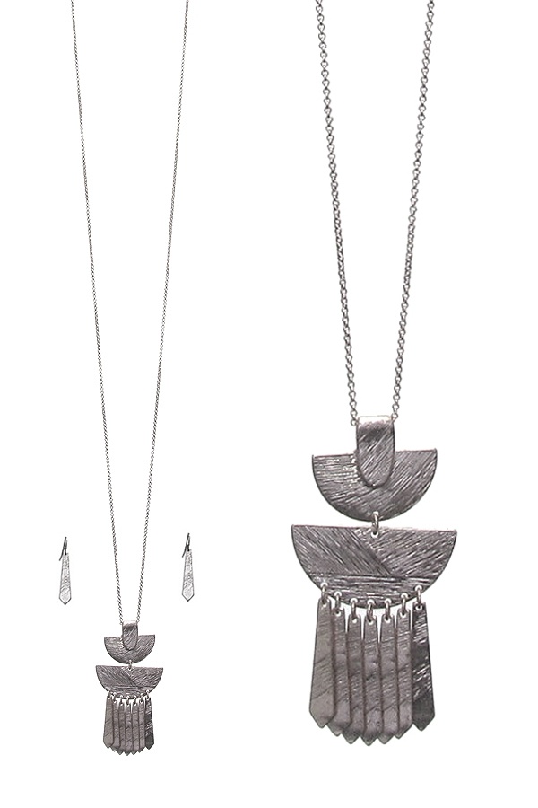 Textured Metal Bar Drop Pendant Long Necklace Set