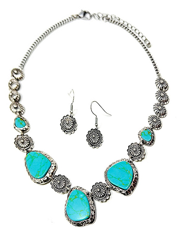 Turquoise And Metal Concho Link Necklace Set