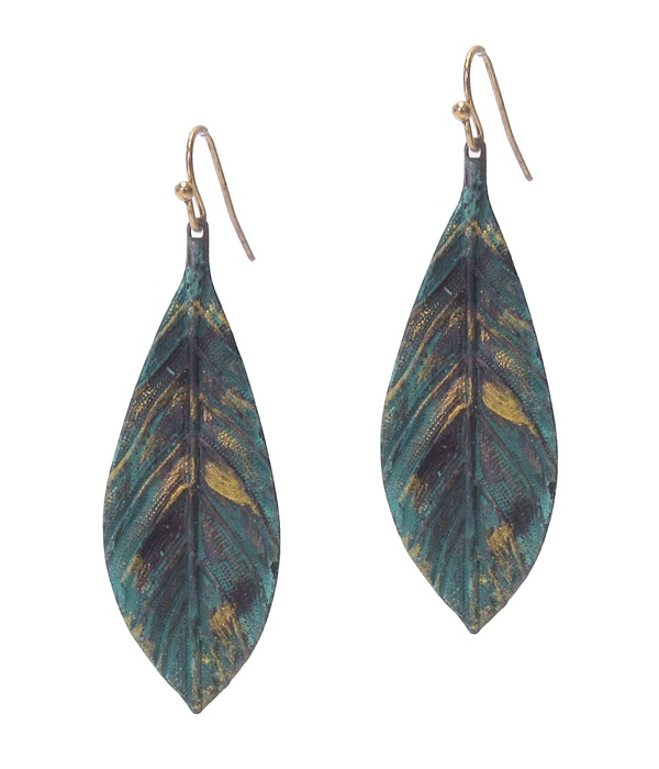 Vintage Rustic Metal Earring - Leaf