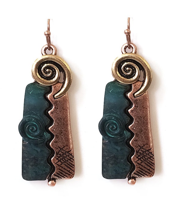 Patina Swirl Bar Earring