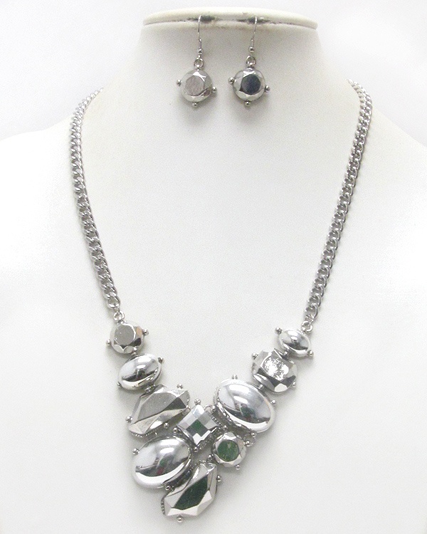 Multi Metallic Stone Deco Chain Necklace Earring Set