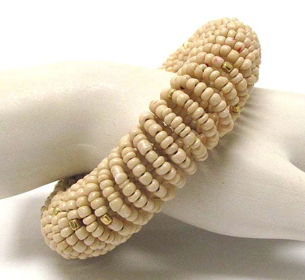 Multi Chip Stone On Spring Coiled Stretch Bracelet
