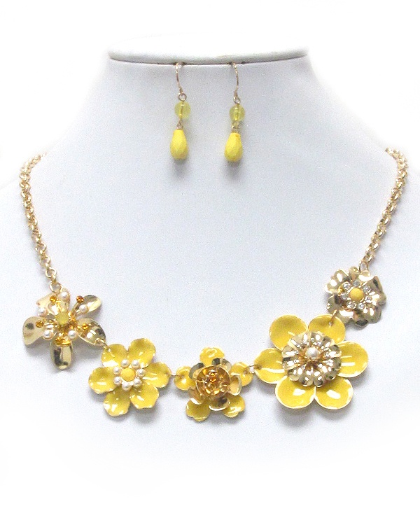 Crystal And Pearl Center Metal Epoxy Multi Flower Link Necklace Earring Set