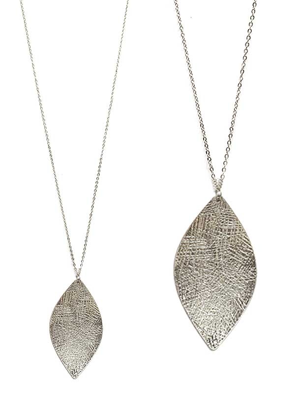 Scratch Metal Leaf Penadnt Long Necklace