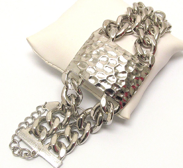 Hammered Metal Plate And Multi Thick Metal Chain Bracelet