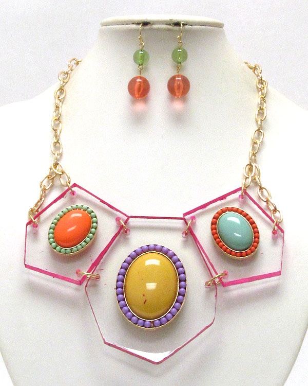 Architectural Acrylic Boaed And Stone Deco Link Necklace Earring Set