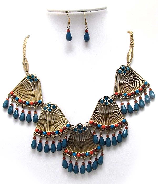 Crystal Metal Textured Triangle Drop Dangle Acryl Tear Drop Necklace Earring Set