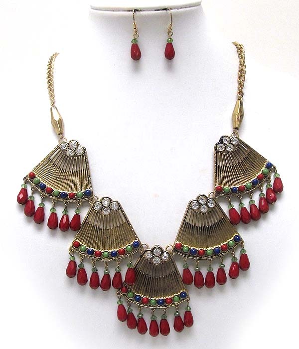 Crystal Metal Textured Triangle Drop Dangle Acryl Tear Drop Necklace Earring Set