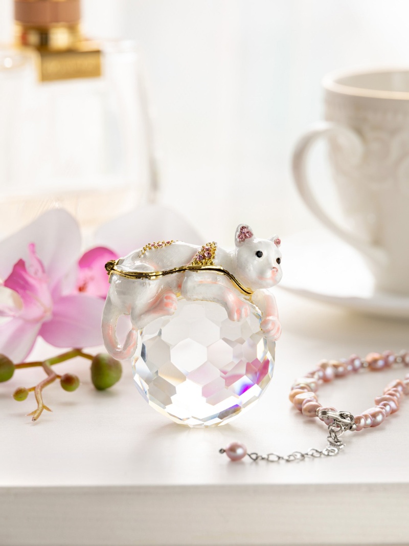 Product thumbnail 4