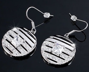 White Gold Plated Earrings Use Swarovski Crystal