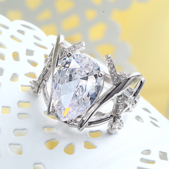 4 Carat Pear Cut Simulated Diamond 925 Sterling Silver Wedding Anniversary Ring Xfr8018