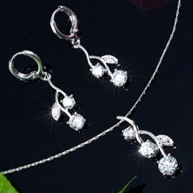 2 Carat Flower Created Diamond Necklace Earrings Set