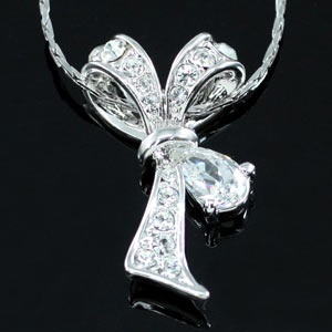 Bow Ribbon Necklace Use Austrian Crystal