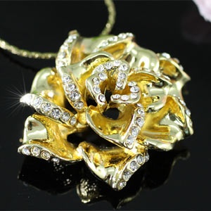 Gold Plated Rose Necklace Use Swarovski Crystal
