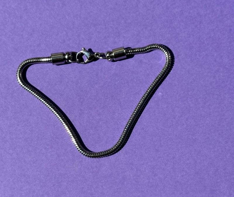 Stainless Steel 7.5 Inch 2.4 Mm European Snake Bracelet Screw Off Ends