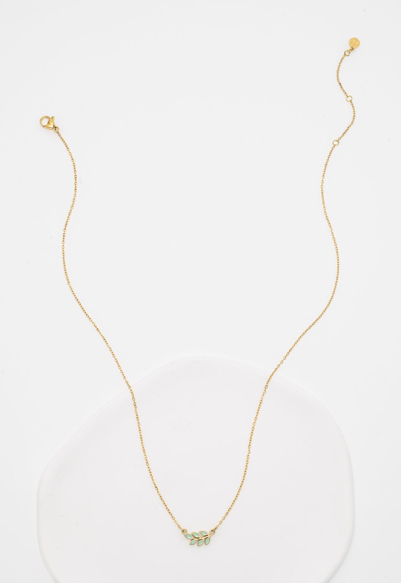 Rowen Leaf Necklace In Mint