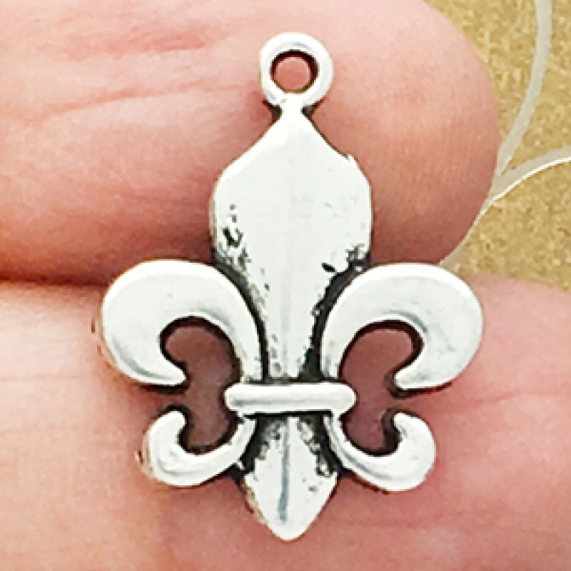 Silver Fleur De Lis Charms For Bracelet In Pewter
