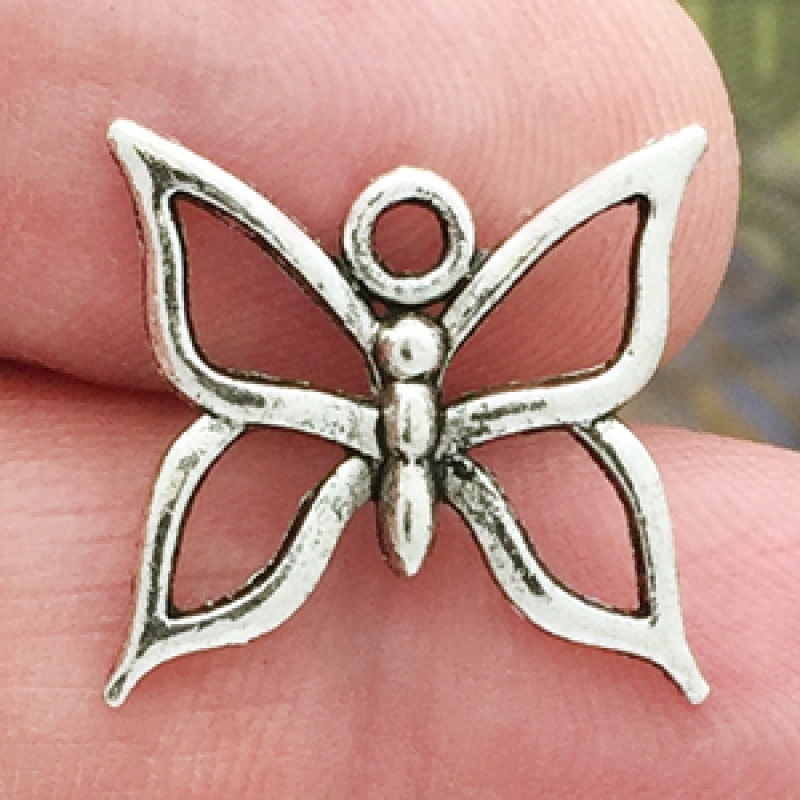 Open Wing Silver Butterfly Charm Pendant In Pewter