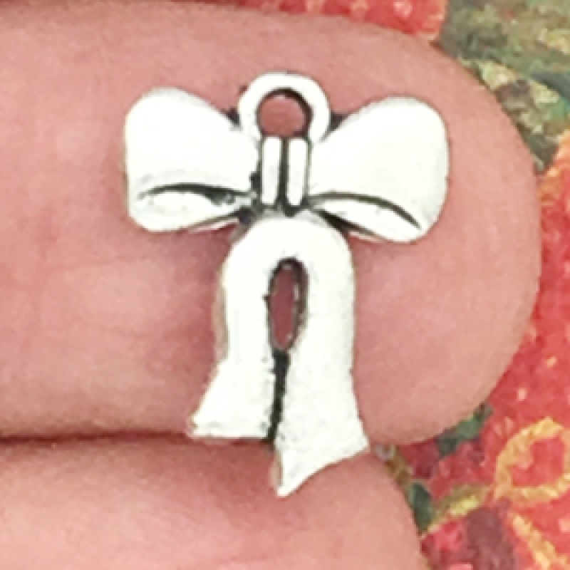 Small Bow Charm Silver In Pewter