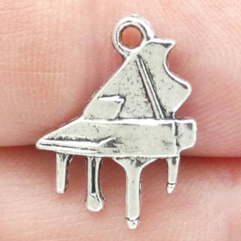 Grand Piano Charm In Antique Silver Pewter