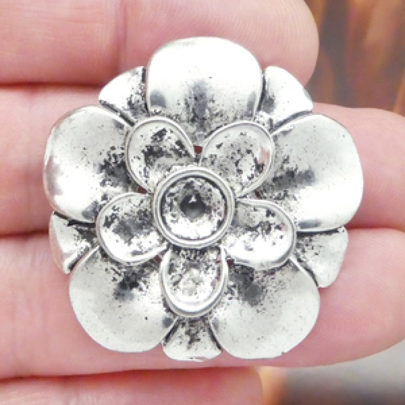 Beautiful Flower Pendant Antique Silver Pewter Large