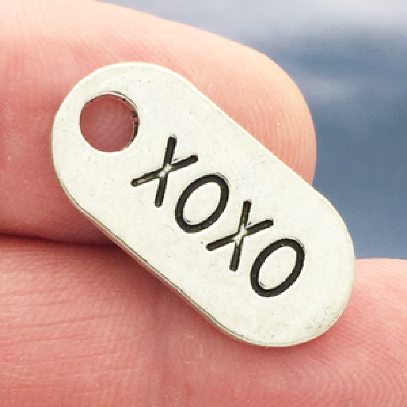 Xoxo Charm In Antique Silver Pewter
