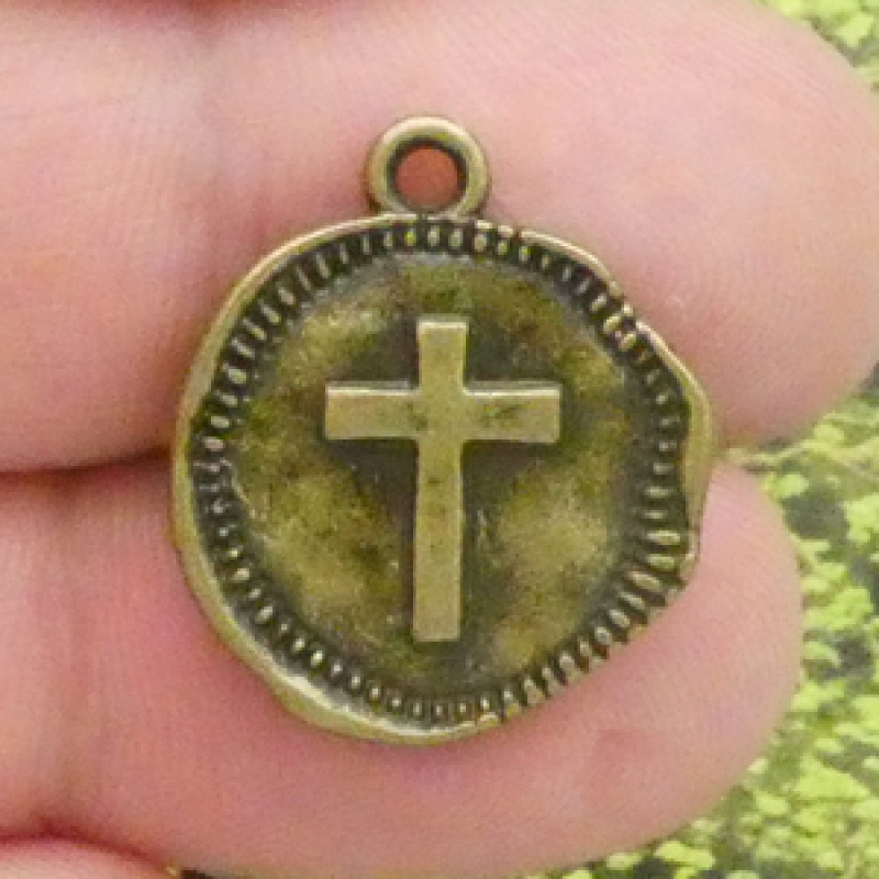 Bronze Cross Medallion Pendant In Pewter