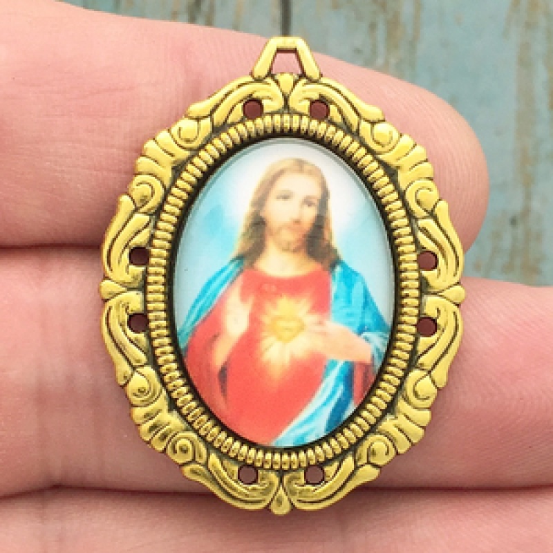 Sacred Heart Of Jesus Charm Gold Pewter