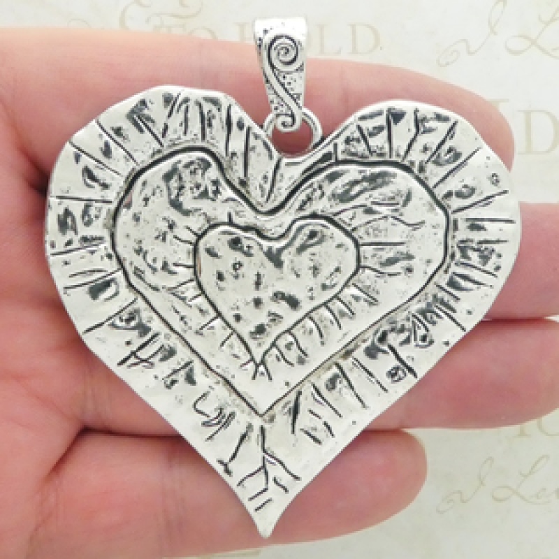 Hammered Heart Pendants Wholesale In Silver Pewter